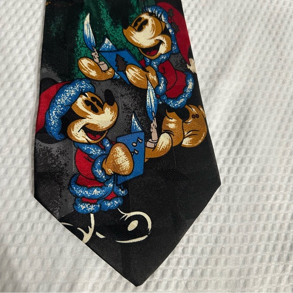 Disney Other - Mickey Holiday tie